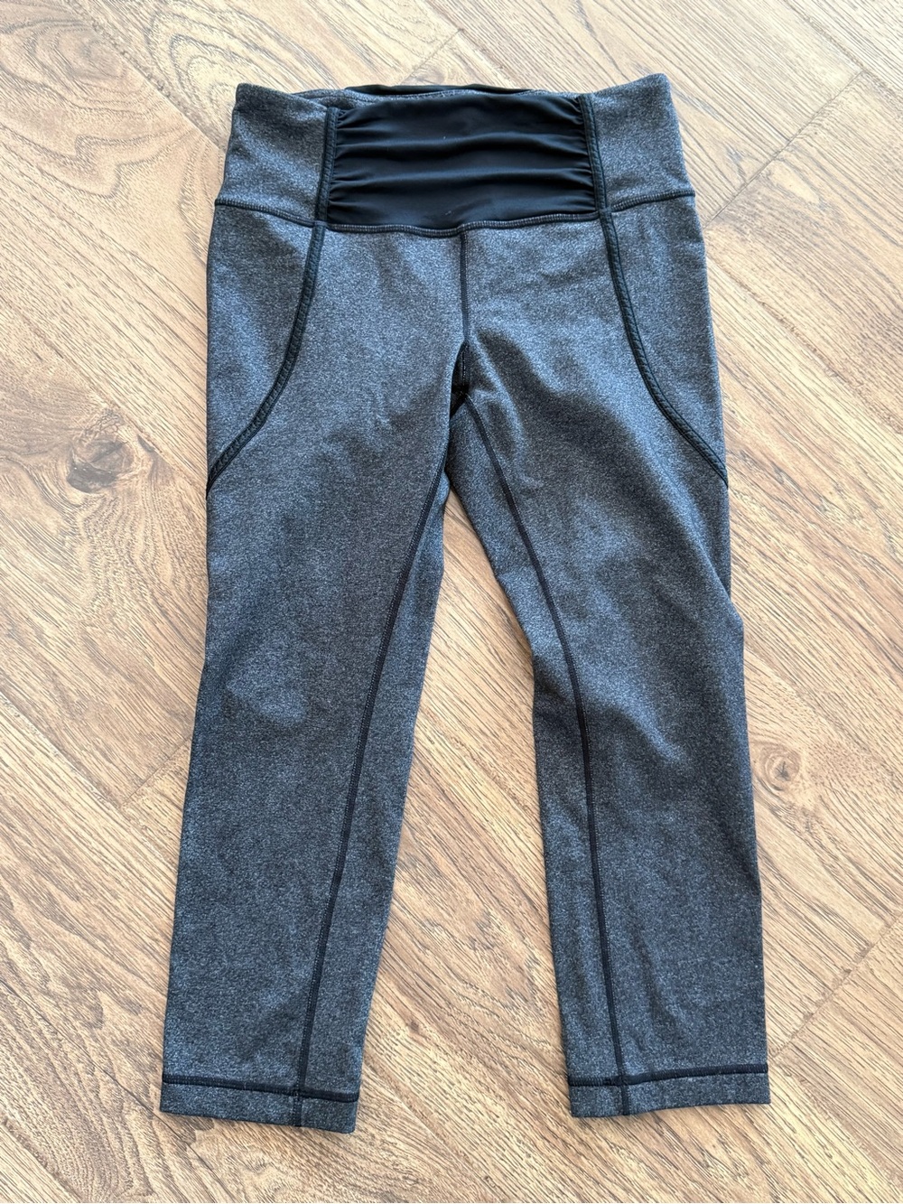 Lululemon Dark Gray Capri Leggings